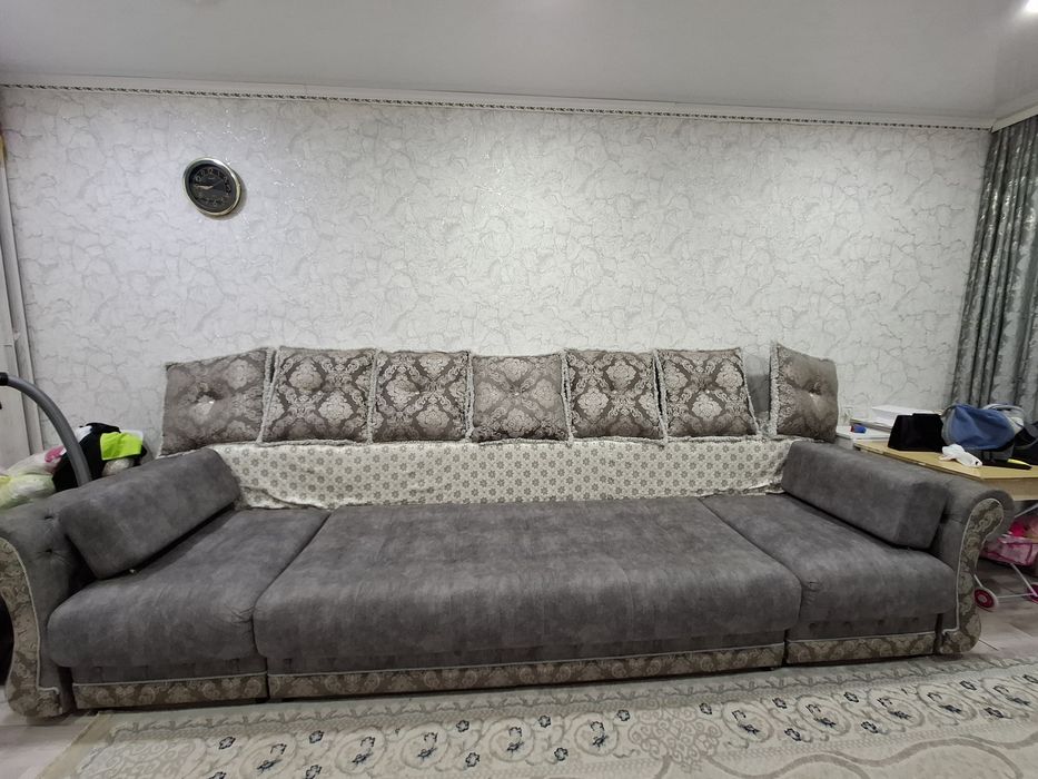 Продам диван 3.8