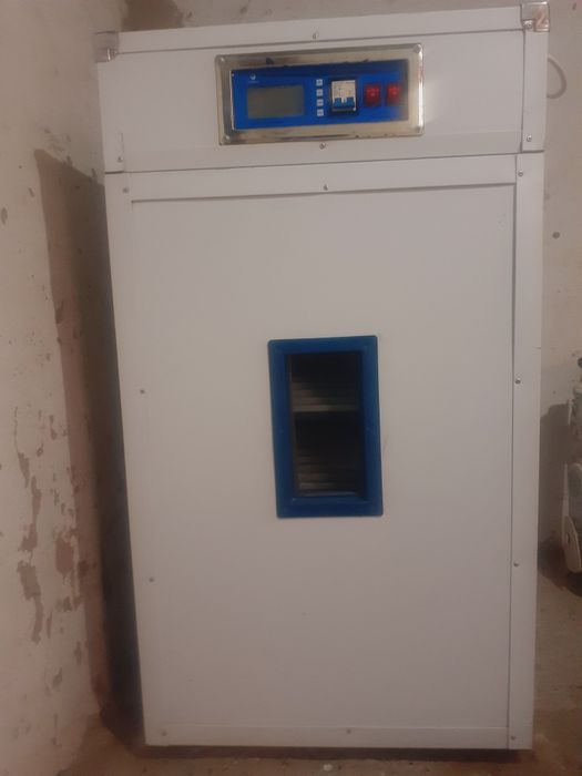 Инкубатор аппарат сотаман икки марта ишлатилган янги, пул керак срочно