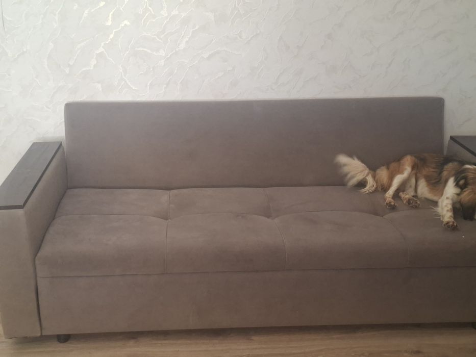 Продаётся диван велюровый б/у в Аксу Кенте,