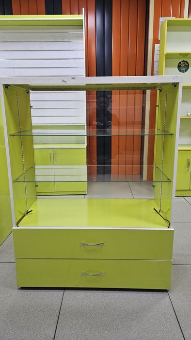 Витрины продам для торговли