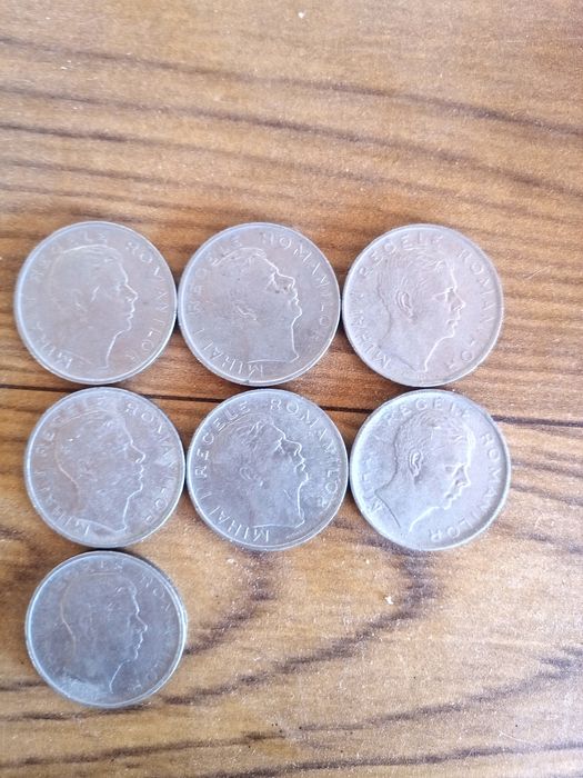 Vând monede vechi 100 de lei Anul 1943/1944