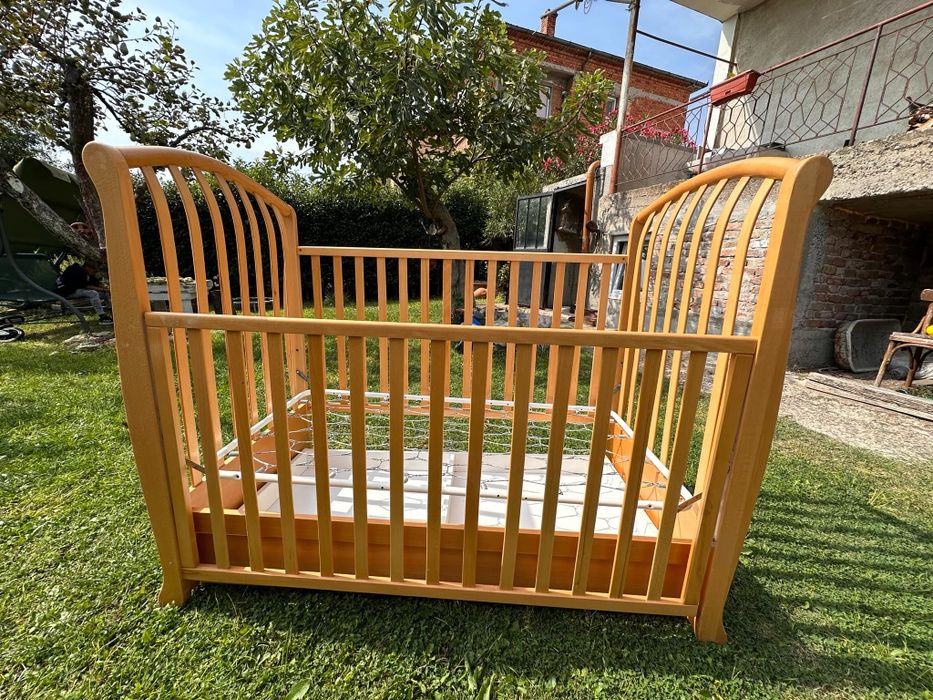 Дървена детска кошара