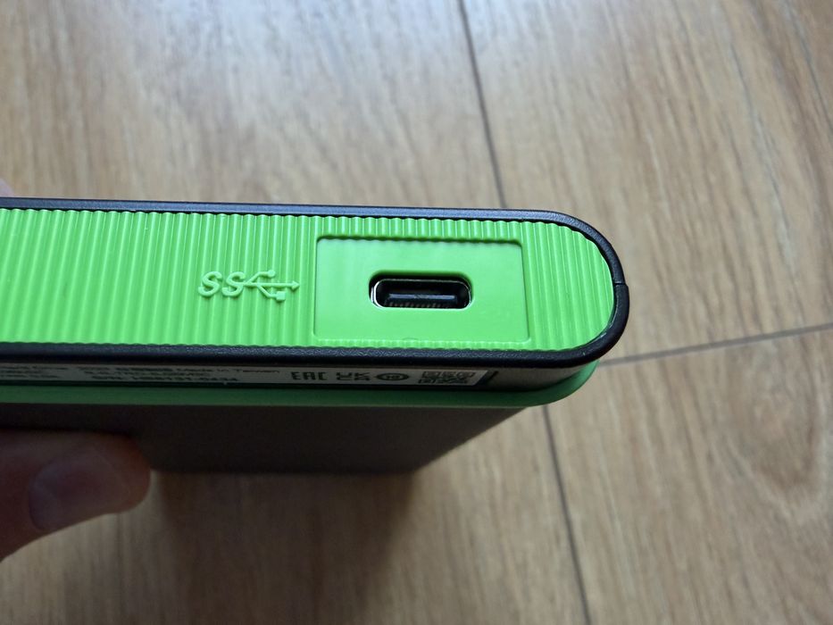 Външен диск Transcend 2 TB USB-C (2 терабайта, USB-C конекторът!)