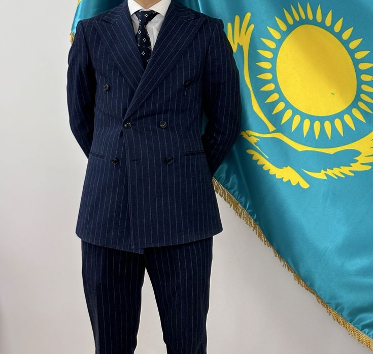 Продам костюмы. Шохан и т
