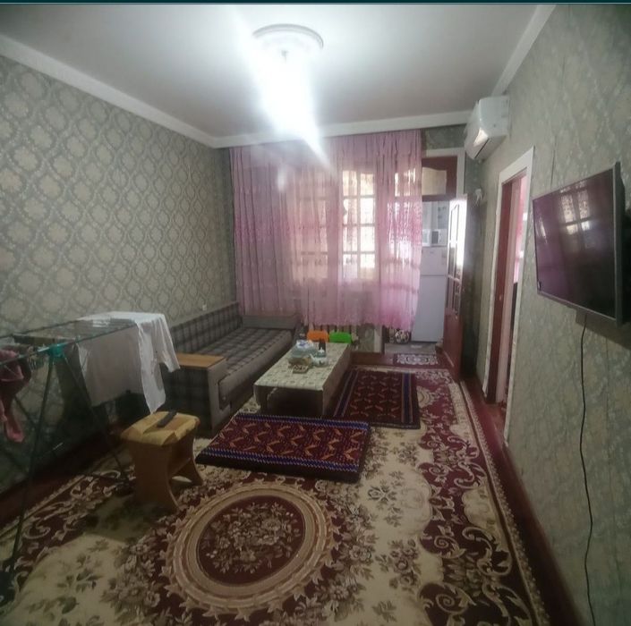 Уйимга квартирага куйаман кизларни.манзил Мирзо Улугбек тумани Феруза