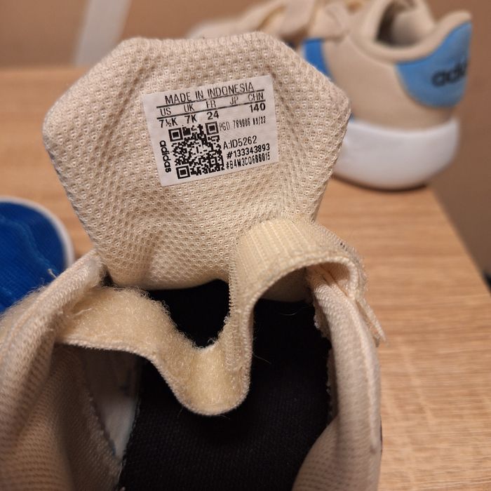 Два чифта Puma 24 и един Adidas 24 Символична цена 10 евро за трите чифта!