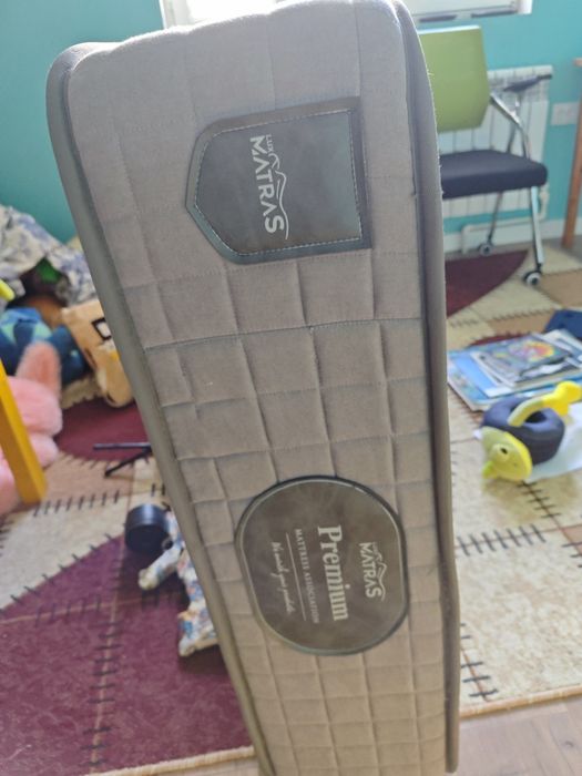 Продам кровать домик в хорошем состоянии