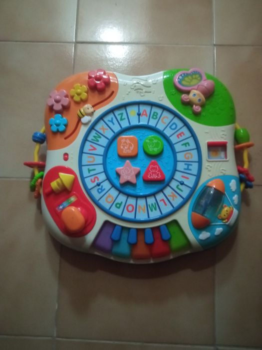 Детска игра с много функций