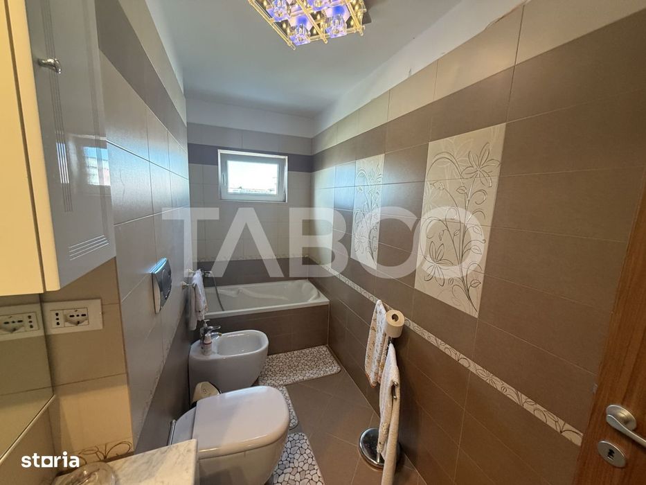 Apartament 3 camere complet renovat mobilat si utilat zona 1 Decembrie
