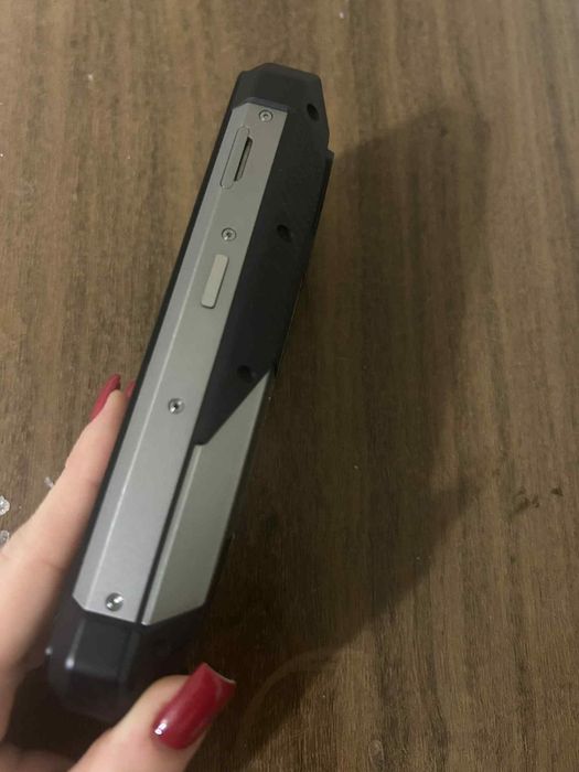 Телефон Tank 3 8849