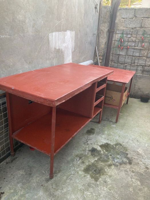 Столы разные  б/у