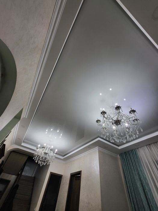 Продам люстру две пары