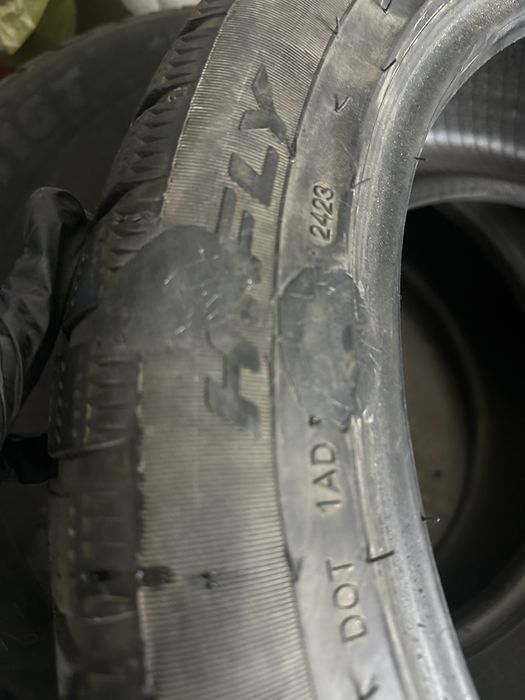 Авто шины 245/45R18 (2шт)