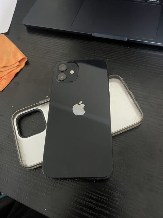 Продам айфон 12 iphone