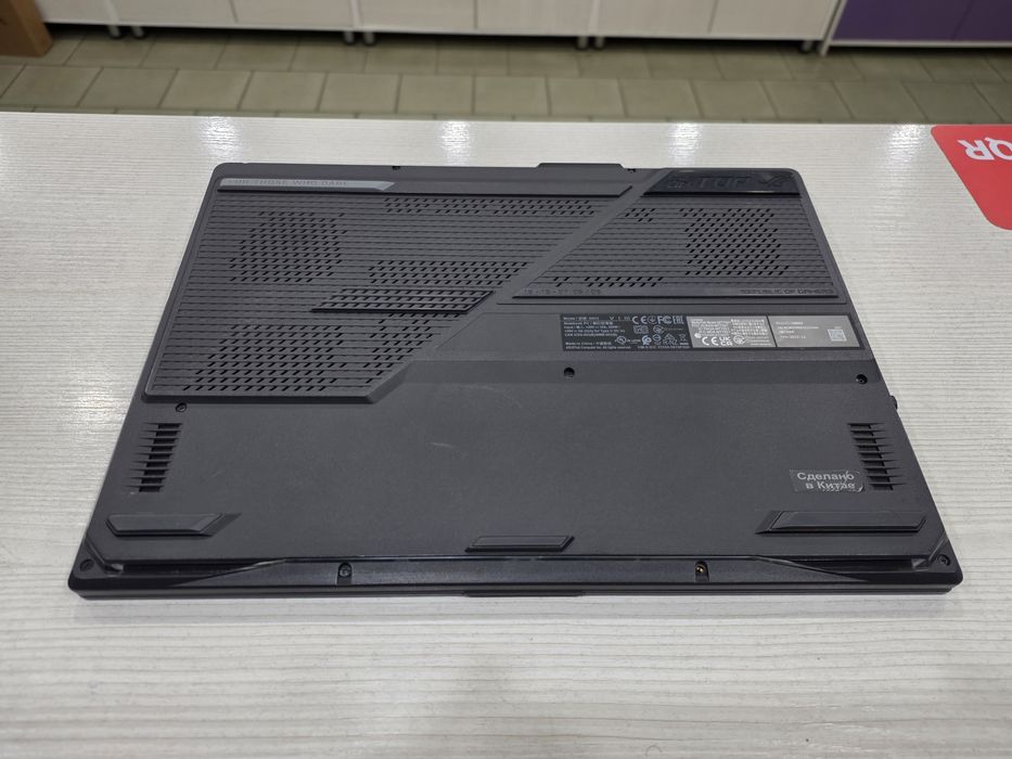 Asus Rog Strix (Ryzen 7 4800H, RTX 3050 4 gb)