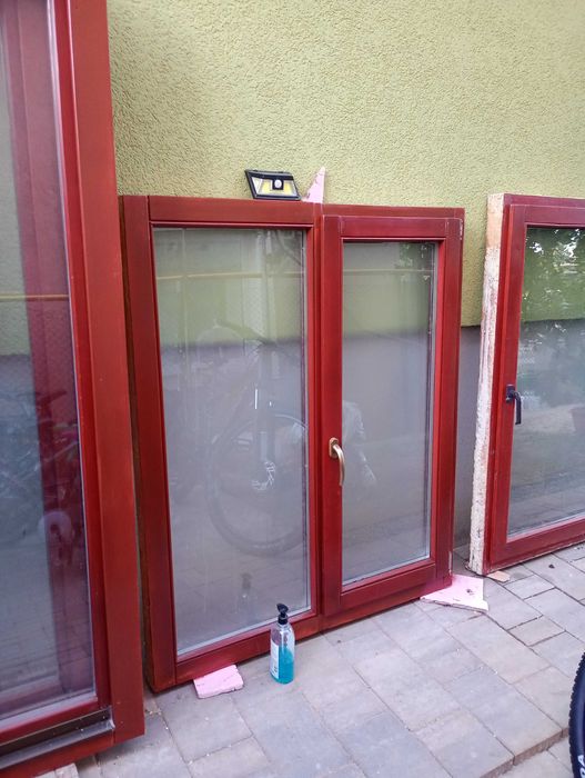 Geamuri termopan din lemn stratificate