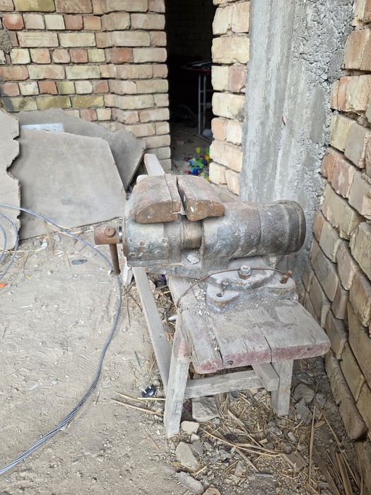 Тиски cccp яхши ишлиди