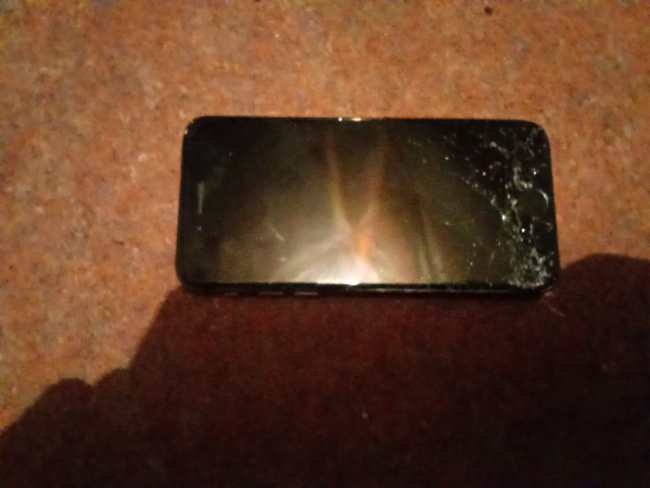 iPhone 8 продам!