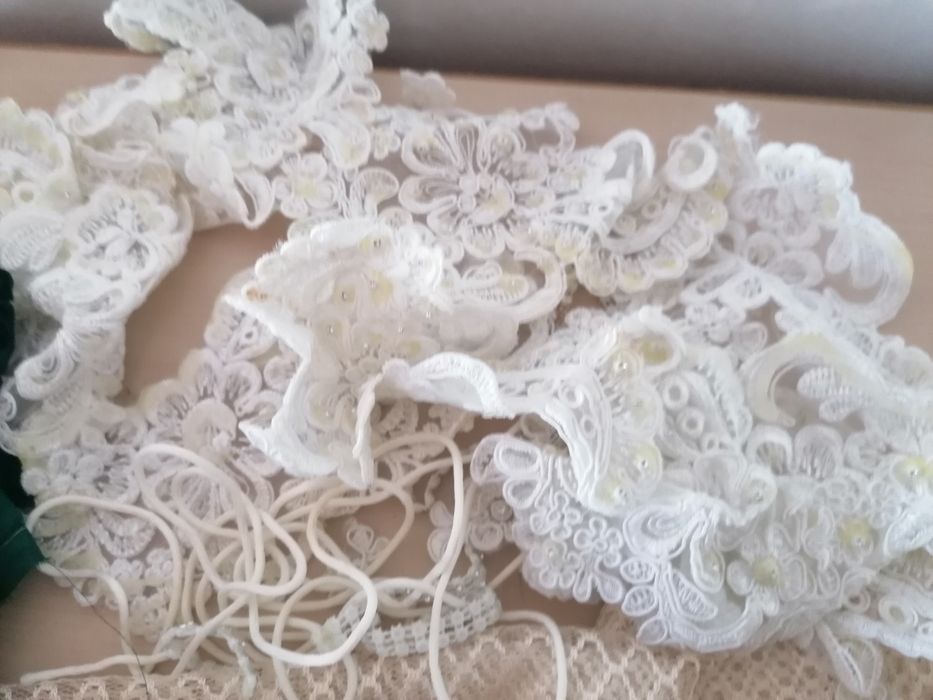 Ткань, кружева, манжеты,
