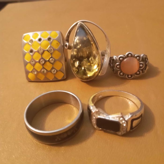 Кольца женские и мужские