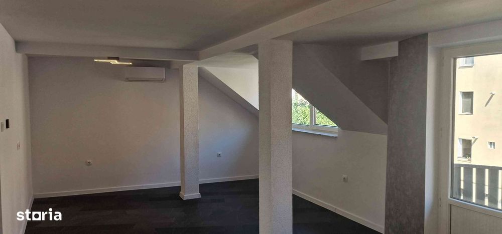 Apartament 2 camere, mansardă, zonă centrală Brașov — /lună — fotografia 3
