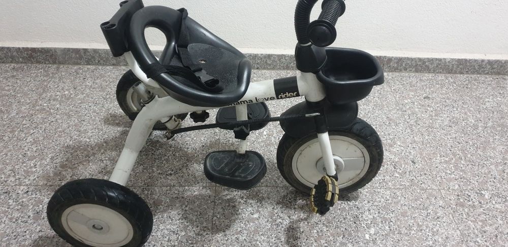 Tricicleta  MamaLove Rider
