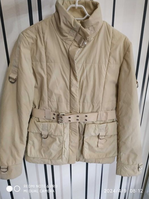 Дамско пролетно есенно яке.Като ново!Размер S.