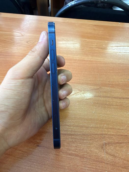 iPhone 12 базовый