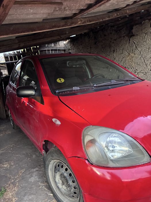 Toyota yaris 1999
