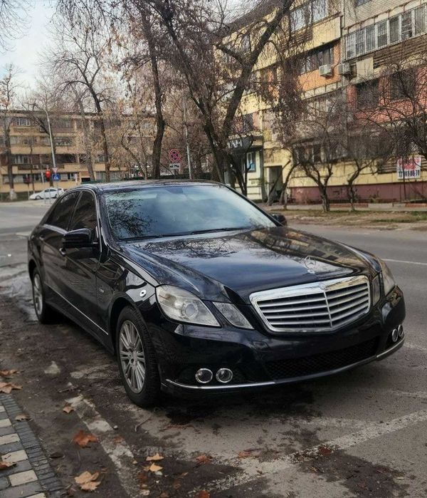 Mercedes-Benz E250