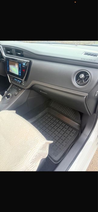 Toyota Auris 1.8 HYBRID