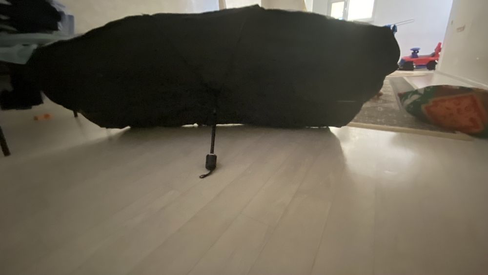 Продам зонтик