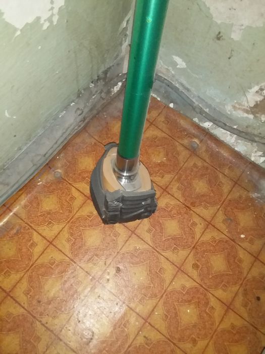 Протез бедра.. Протез ноги