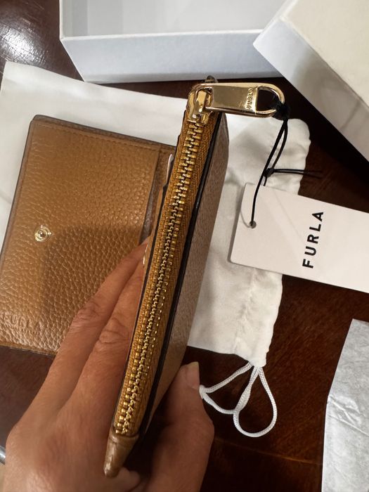 Furla портфейл естествена кожа