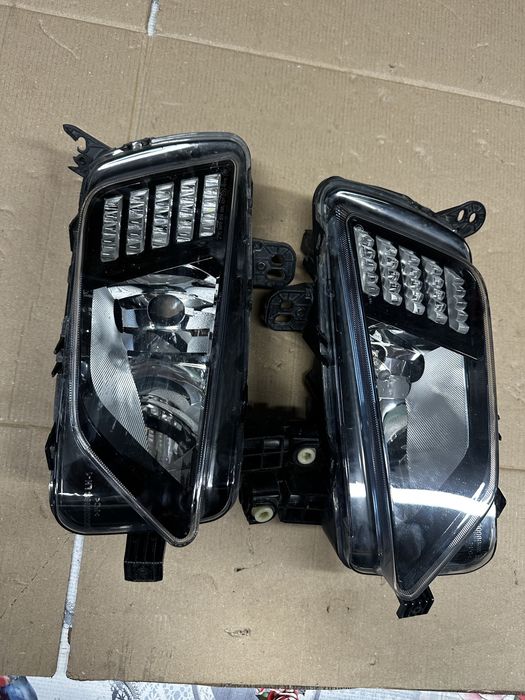 Proiectoare led stânga dreapta vw polo 2g.