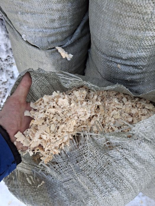 Продам опилки  стружка  сухие мешками