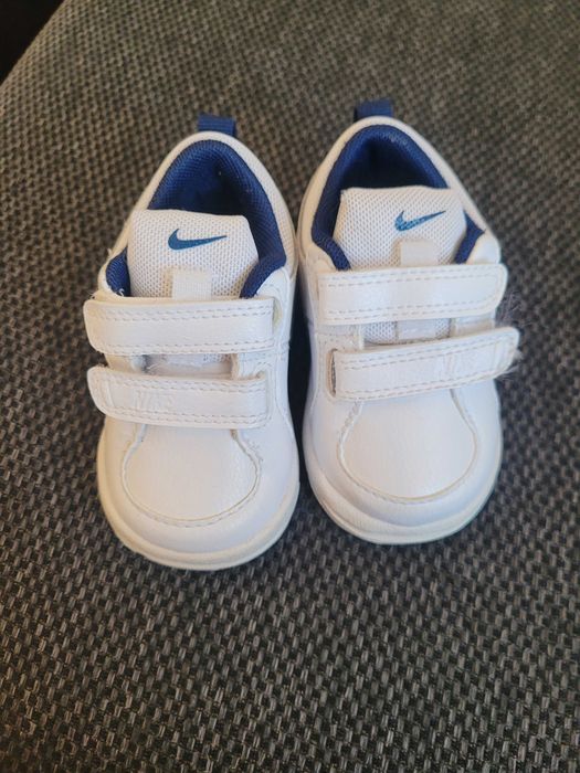 Adidasi nike copii