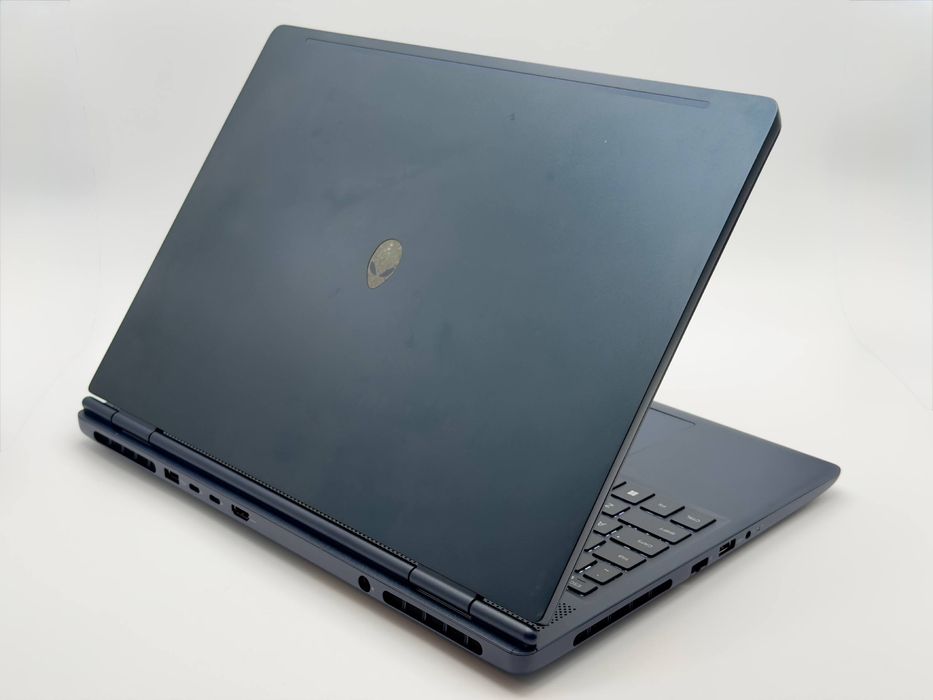 Dell Alienware 16 Aurora 5060/32гб