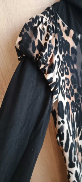 Леопардова рокля, размер М, до коляното