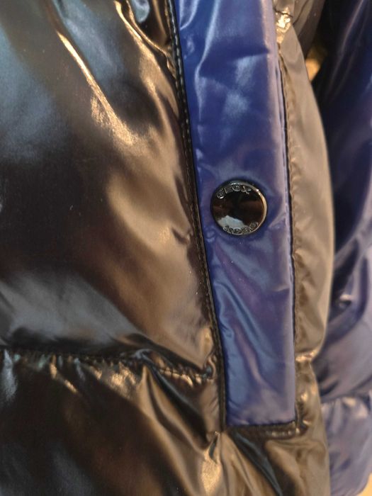 Детско яке GEOX / 13 - 14 г. Перфектно състояние с лек дефект