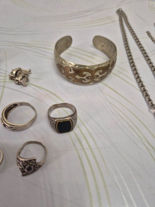 Күміс бүйымдар. Серебро