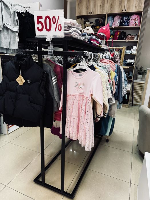 Стойка для одежды