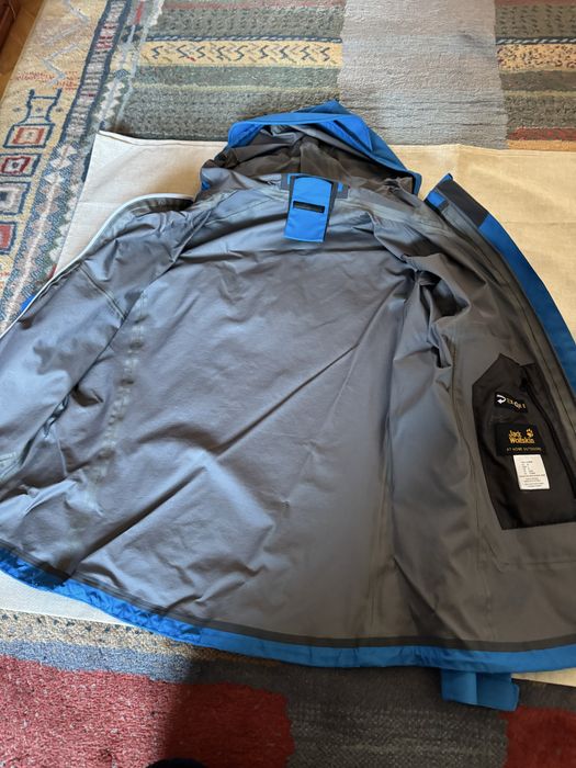 Geci barbatesti Jack Wolfskin si Odlo