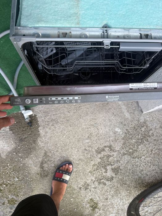 Mașina spălat vase Ariston hotpoint