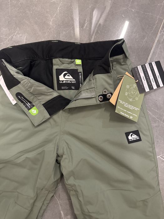 Детско Чисто нов Quiksilver ски екип- яке и панталони