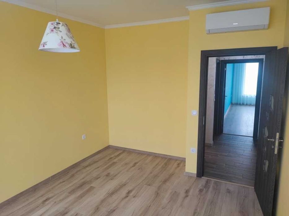 Дава се под наем Тристаен апартамент в Варна, Победа - 100 кв.м за 650 € - Снимка #9