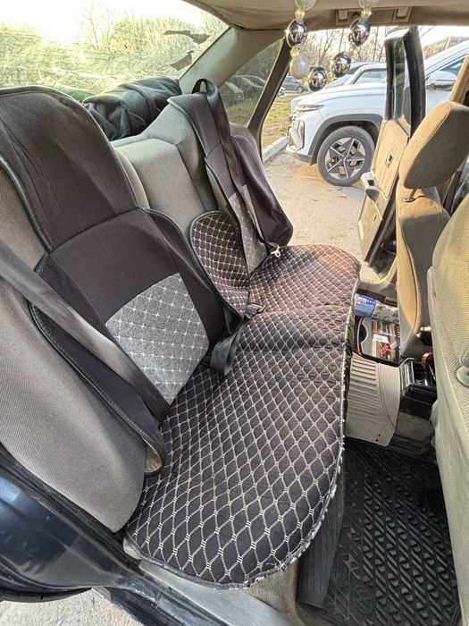 Продам машину Audi 80