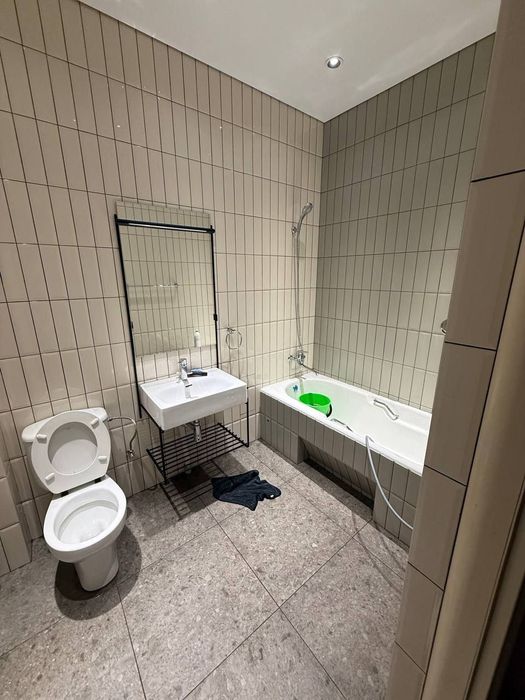 Кв-ра 81 м² на Ц-1 под офис. 1-й этаж в центре
