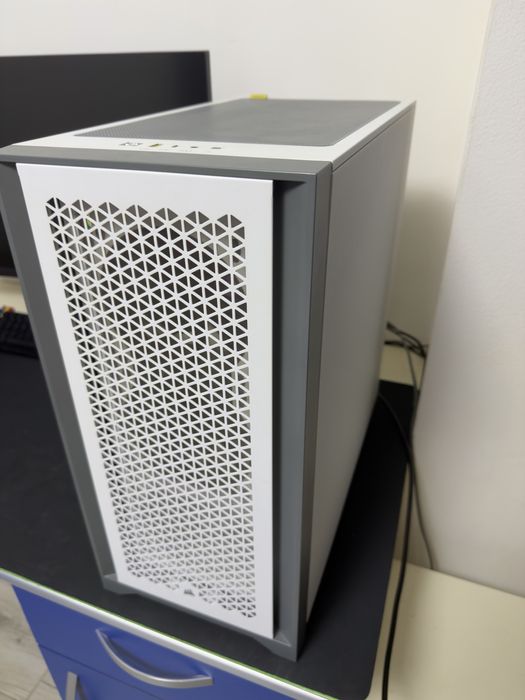 Vand PC Gaming Gigabyte RTX2060, AMD Ryzen 5 5600X, 16 GB, 1TB SSD