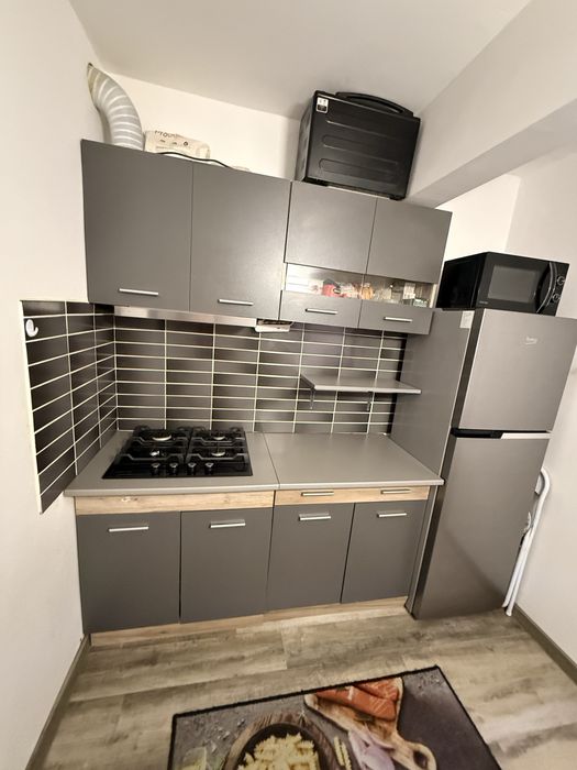 camera de camin garsoniera